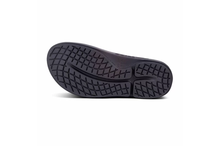 OOFOS OOahh Luxe Recuperatieslipper Zwart Unisex 5 OOFOS OOahh Luxe Recuperatieslipper Zwart Unisex - Afbeelding 5