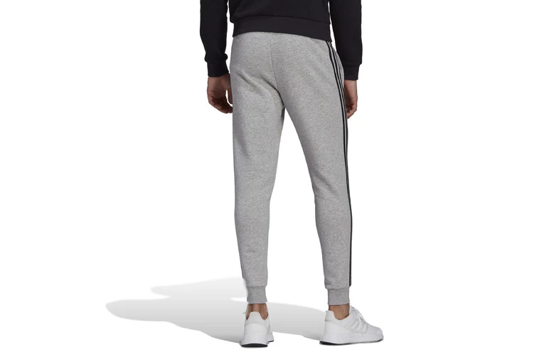Adidas Essentials Fleece Fitted 3-Stripes Broek Medium Grey Heather Dames 3 Adidas Essentials Fleece Fitted 3-Stripes Broek Medium Grey Heather Dames - Afbeelding 3