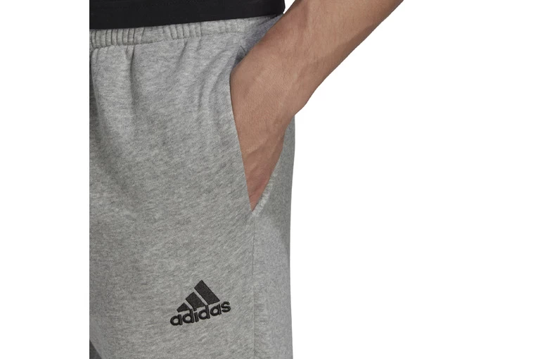 Adidas Essentials Fleece Regular Tapered Broek Medium Grey Heather Heren 2 Adidas Essentials Fleece Regular Tapered Broek Medium Grey Heather Heren - Afbeelding 2